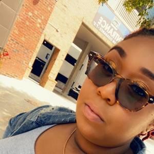 Meet your Posher, Shar'lee